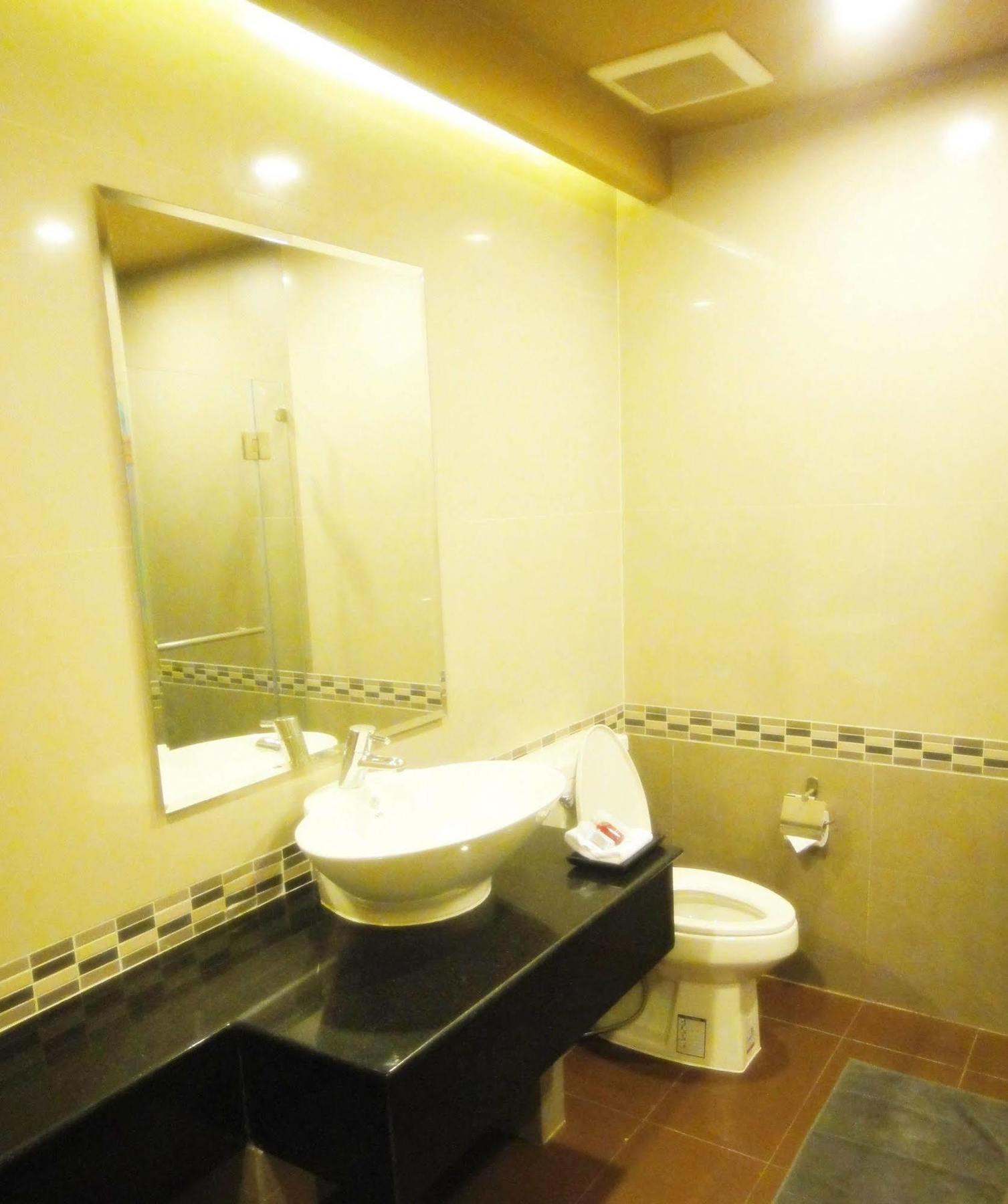 Aleaf Bangkok Hotell Exteriör bild