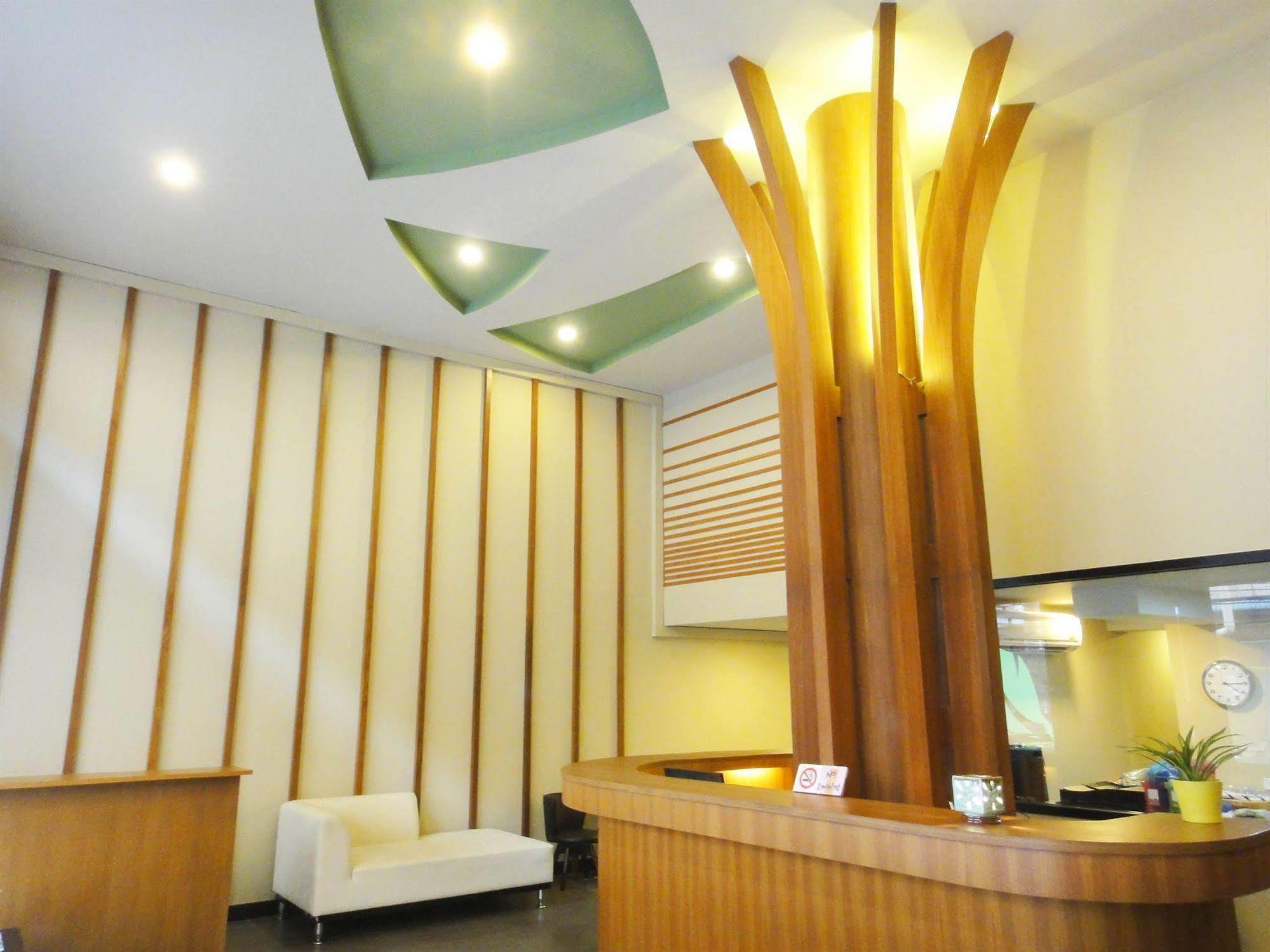 Aleaf Bangkok Hotell Exteriör bild